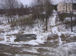Аллея у здания